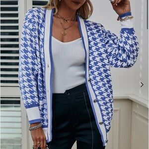 Blue Houndstooth cardigan size M